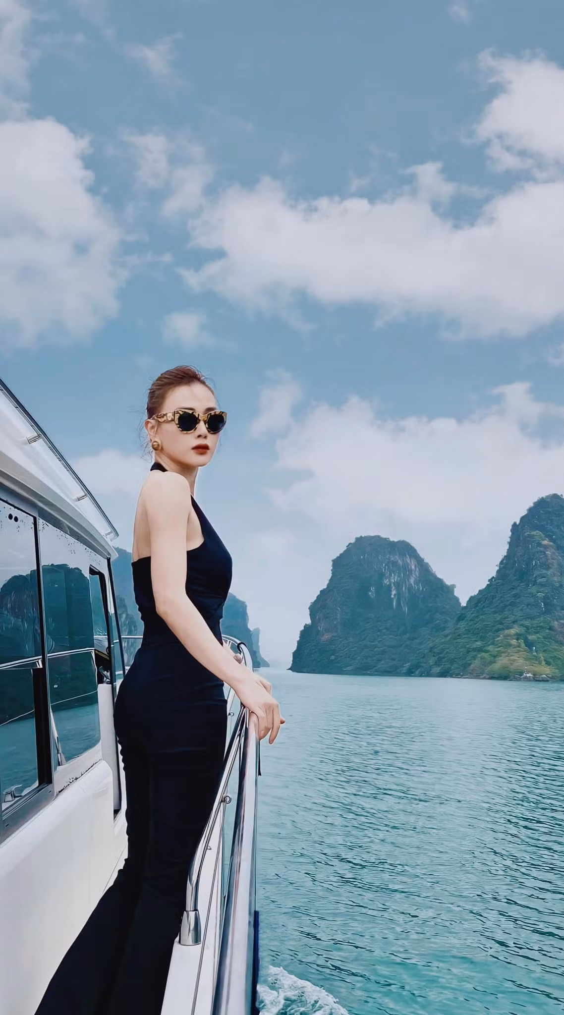 Sau ồn ào, Phương Oanh thừa nhận cô thiếu hiểu biết và quá vô tư khi bước vào mối quan hệ tình cảm với Shark Bình vì anh nói độc thân, hôn nhân đổ vỡ. Tuy nhiên, cô khẳng định không phải người thứ ba xen vào cuộc hôn nhân của Shark Bình. Nữ diễn viên cũng gửi lời xin lỗi đến khán giả.
