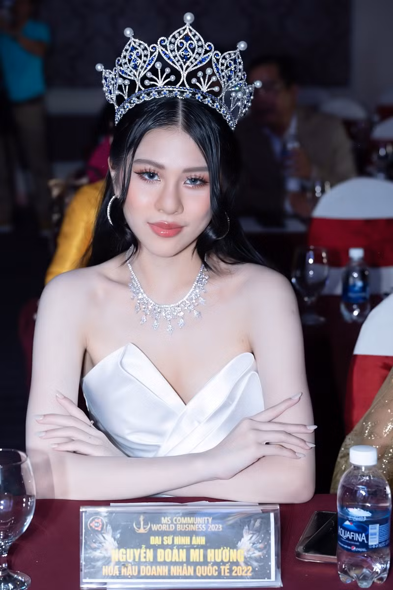 Hoa hau Cong dong Doanh nhan The gioi 2023 chinh thuc khoi dong-Hinh-3