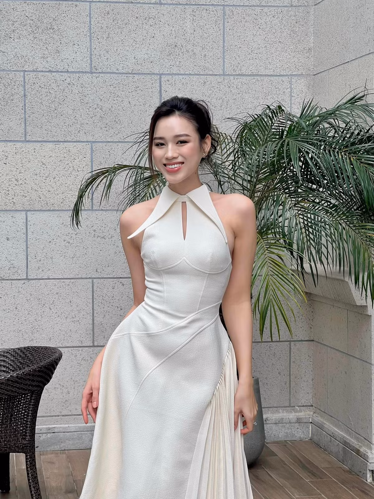 Hoa hậu Đỗ Thị Hà cũng chia sẻ, cô không ngại thử thách bản thân bằng việc tham dự một cuộc thi quốc tế trong thời gian tới nếu có cơ hội và có thể sắp xếp.