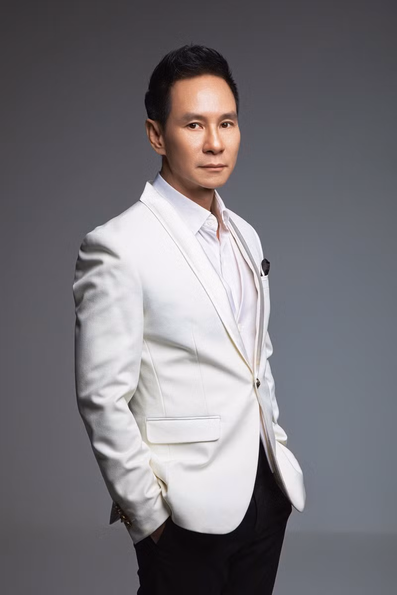 Ly Hai chinh thuc mang Lat mat 6 cong chieu tai My-Hinh-2