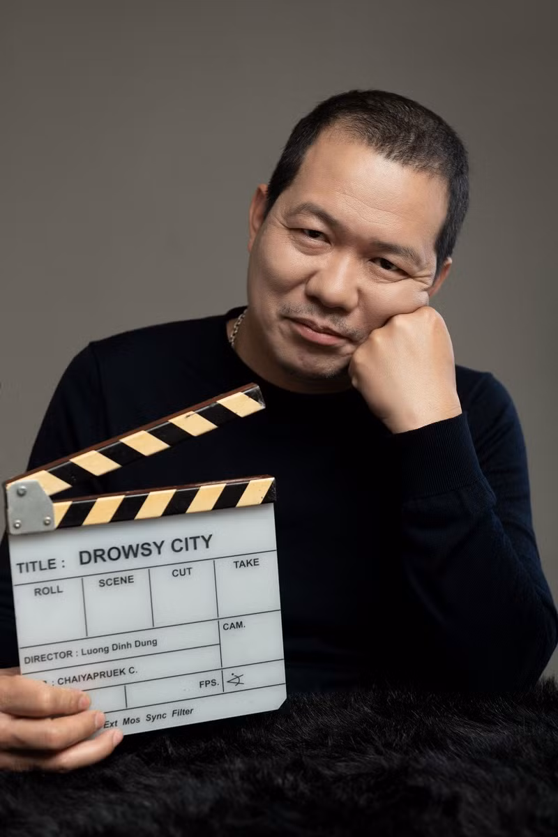 Luong Dinh Dung khong dam tin “Thanh pho ngu gat” qua ai kiem duyet-Hinh-4