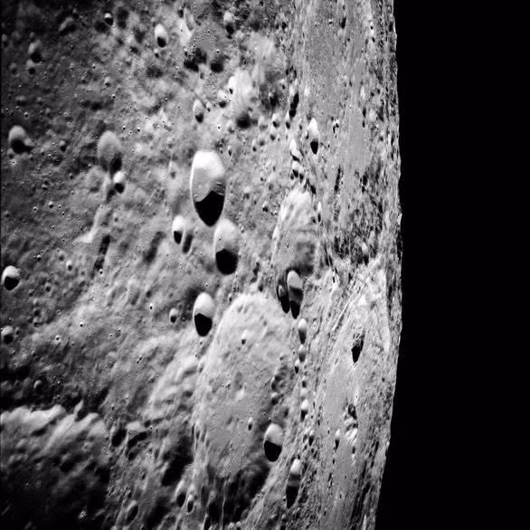 Loạt cổ vật về tàu Apollo 11 lần đầu hé lộ có gì đặc biệt? - Hình 4 Loat co vat ve tau Apollo 11 lan dau he lo co gi dac biet?-Hinh-4