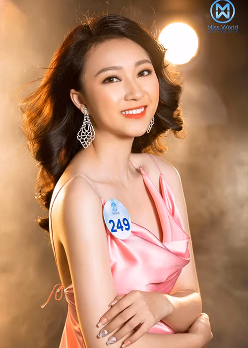 Khán giả có dịp thể hiện tình cảm với thí sinh mà mình thích bằng cách bình chọn. Được biết thí sinh có lượt bình chọn cao nhất của vòng chung khảo phía Nam, chung khảo phía Bắc sẽ được đặc cách lọt thẳng vào vòng chung kết toàn quốc. Thí sinh có lượt bình chọn cao nhất vòng chung kết toàn quốc sẽ lọt thẳng vào top 25 của đêm chung kết toàn quốc.