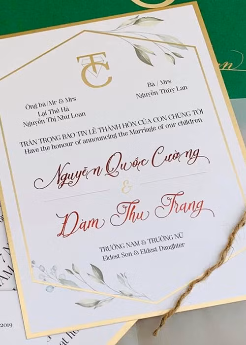 Ngoài yêu cầu khách mời hạn chế sử dụng thiết bị điện tử trong đám cưới, cặp đôi còn mong muốn khách mời không đưa trẻ dưới 5 tuổi đến dự cùng.