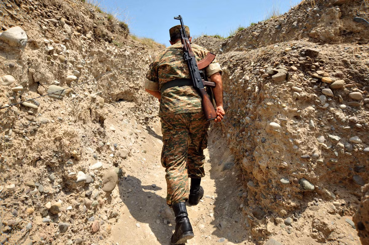 Tình hình chiến sự Nagorno-Karabakh cho thấy Armenia hoàn toàn không sẵn sàng cho một cuộc chiến kéo dài, họ không thể chịu đựng được sự tiêu hao, điều này mang lại bất lợi lớn cho người Armenia.