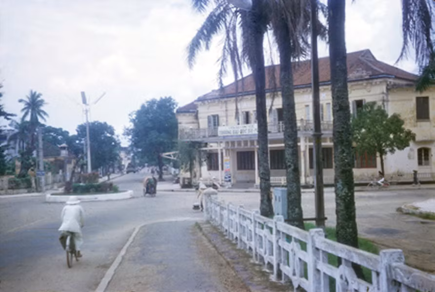 Đại học Sư phạm Huế.