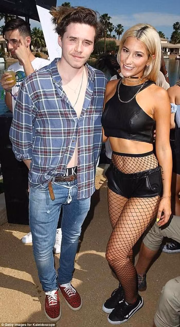 Sau màn khóa môi nóng bỏng với người mẫu Playboy, Brooklyn được phát hiện qua lại với vũ công Lexy Panterra. Người yêu mới hơn anh đến 10 tuổi. US Weekly khẳng định "Cả hai đã có một buổi hẹn hò lãng mạn ở thành phố New York hồi tuần trước. Họ đã nắm tay, hôn và không ngừng chạm vào nhau". Song, chỉ được vài tháng, cuộc tình này đã tan vỡ.