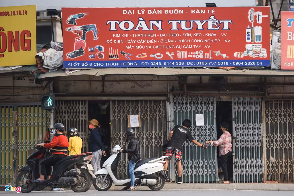 Cảnh buôn bán thò thụt trong lệnh cách ly xã hội - Hình 11 Canh buon ban tho thut trong lenh cach ly xa hoi-Hinh-11