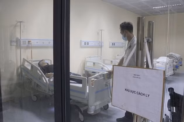 Ha Noi ghi nhan ca benh Covid-19 la nu tiep vien hang khong tru tai Long Bien