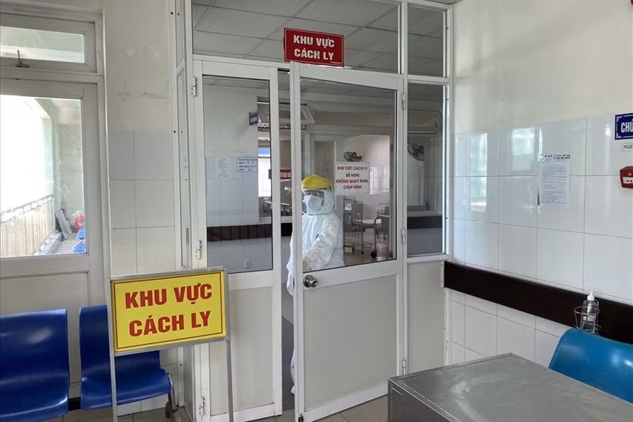 Sang 26/7: Them mot benh nhan COVID-19 moi tai Da Nang, phai tho may
