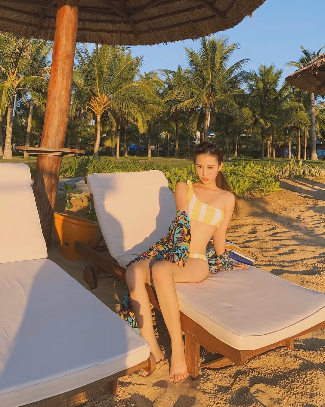 Nu ca si “Anh nha o dau the” khoe anh bikini mat me khien fan tram tro-Hinh-3