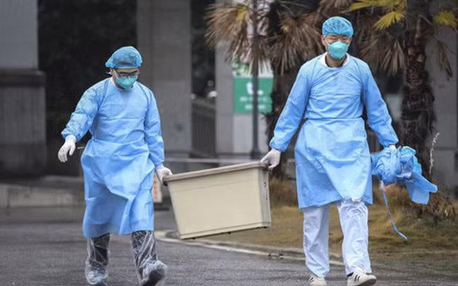 Virus corona viêm phổi cấp thâm nhập Việt Nam đã có người tử vong, bệnh nguy hiểm thế nào? Virus corona viem phoi cap tham nhap Viet Nam da co nguoi tu vong, benh nguy hiem the nao?