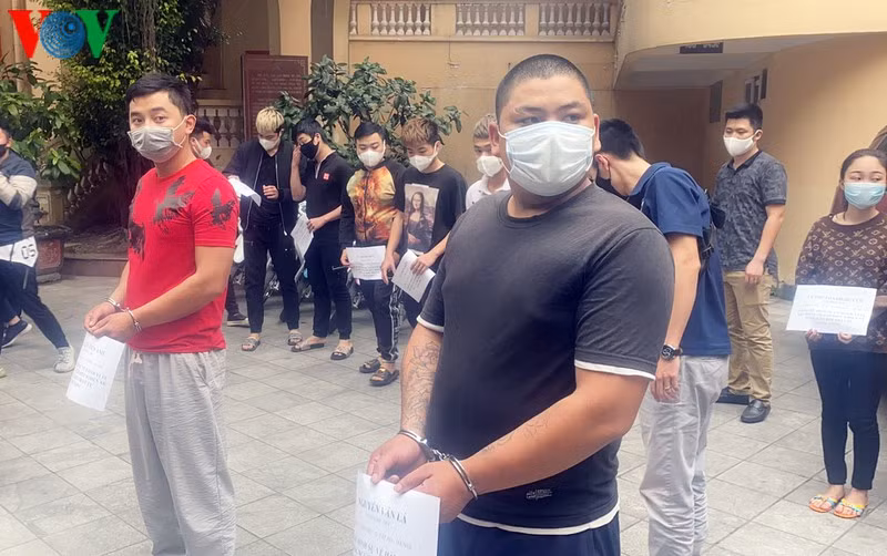 Khoi to vu an nhom “quai xe” boc dau, lang lach quanh ho Hoan Kiem