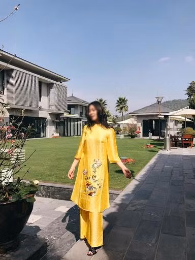 Mai Phuong Thuy that vong khi chi em gai BN 17 nhiem Covid-19 khong xin loi