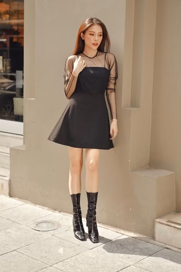 Linh Rin có gu thời trang sành điệu, hiện đại và giống fashionista không kém Thảo Tiên - em gái Phillip Nguyễn.
