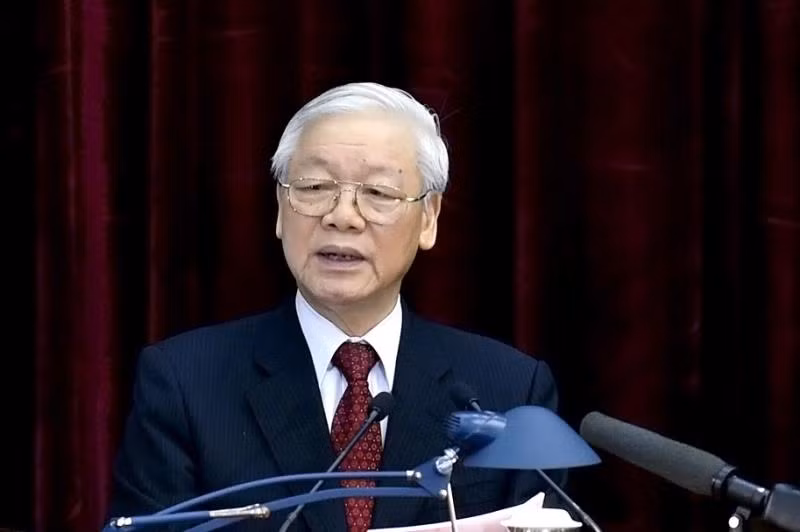 Khong de lot can bo giau nhanh, nhieu nha, nhieu dat bat thuong vao Trung uong