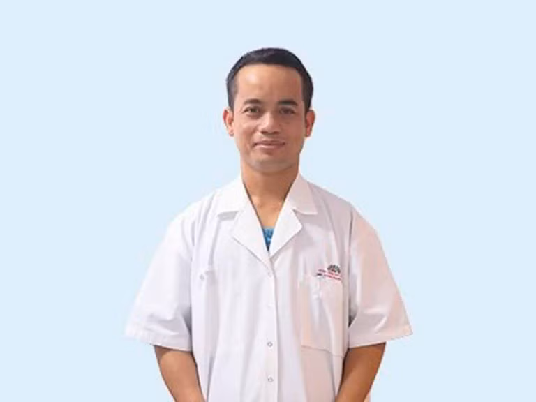 Tam thu cua bac si BV Hong Ngoc truc tiep kham cho ca benh COVID-19 thu 17