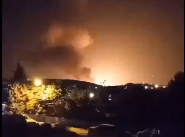 Bo Quoc phong Iran tiet lo ve vu no lam rung chuyen thu do Tehran
