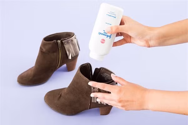 Với những tác hại với sức khỏe như vậy, chị em nên chú ý giữ gìn vệ sinh cho boot, không nên đi quá lâu và nên mua loại boot có đệm nâng đỡ bàn chân thích hợp.