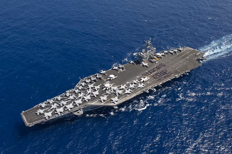 Từ những sức mạnh trên, sẽ không quá khó để có thể nhận ra là các tàu sân bay Nimitz cũng như USS Carl Vinson sẽ trở thành mục tiêu bị tấn công đầu tiên khi chúng tham gia bất kỳ một cuộc chiến nào đó trên biển. Nguồn ảnh: Navy Times.