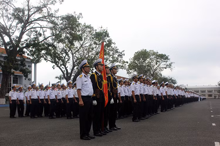 Tham dự có đại biểu các cơ quan Quân chủng Hải quân; Đảng ủy, Ban Giám đốc Học viện cùng đông đủ cán bộ giảng viên, học viên, HSQ-BS, CNVQP.