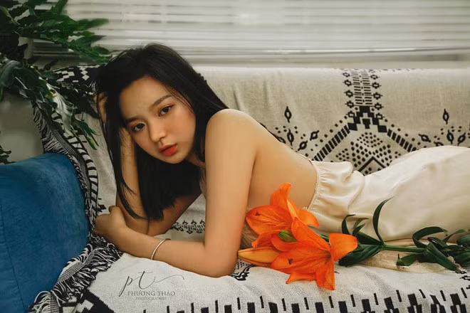 Xinh đẹp, sexy là thế song Kim Chi tự nhận mình là người khá lận đận trong chuyện tình cảm khi 2 lần tỏ tình đều bị từ chối.