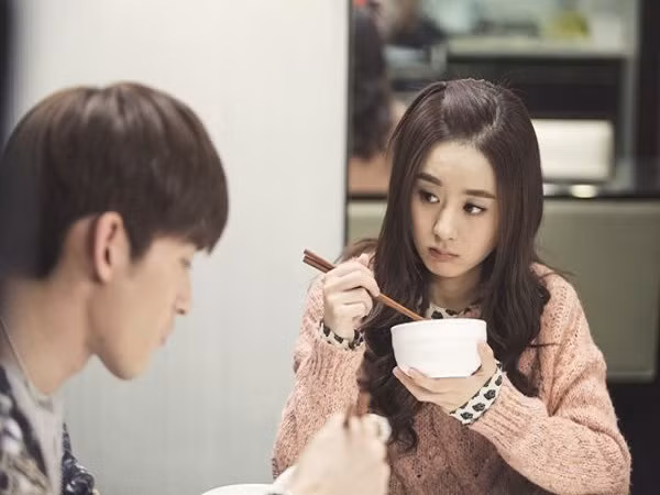 Thuê gái làng chơi giả làm bạn gái về ra mắt và cái kết không tưởng Thue gai lang choi gia lam ban gai ve ra mat va cai ket khong tuong