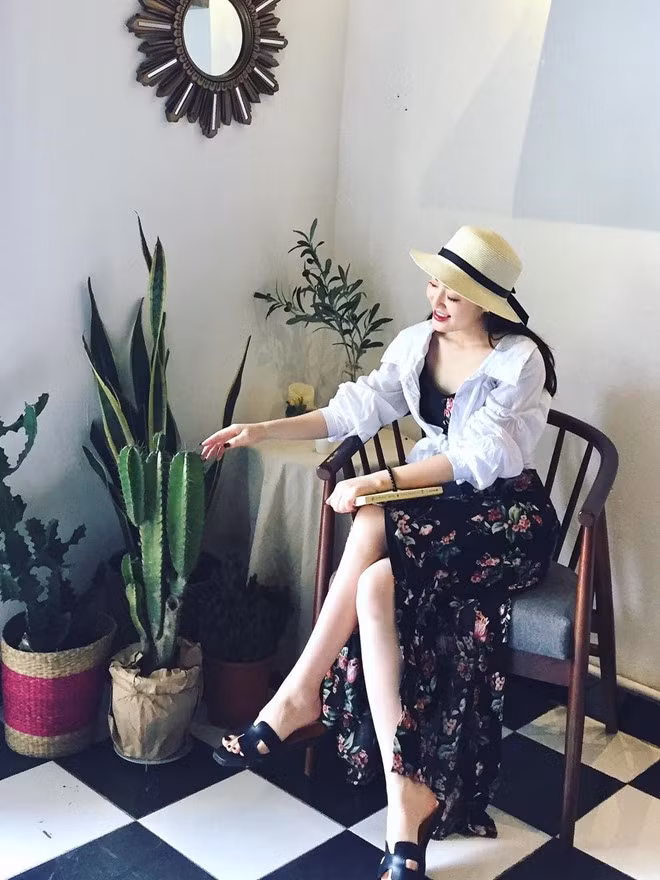 Thanh Tâm nói bản thân muốn là người phụ nữ hiện đại nhưng không được quên những giá trị truyền thống. Về chuyện tình cảm, cô tiết lộ bạn trai rất tâm lý và thông cảm cho công việc bận rộn của mình. Trang cá nhân của nữ MC xinh đẹp hiện thu hút gần 35.000 follow.