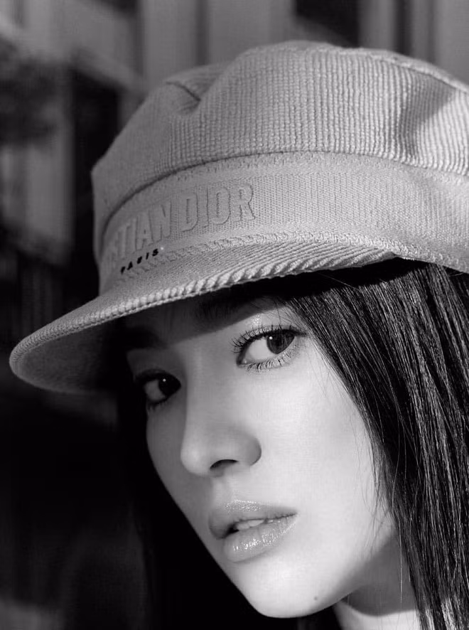 Song Hye Kyo buon ba, co doc sau ly hon Song Joong Ki