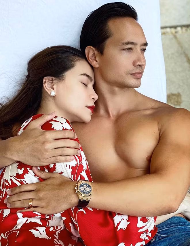 Nói về người yêu, Kim Lý bảo: "Ở bên Hà mới thấy Hà tuyệt vời như thế nào, từ vẻ bề ngoài đến tính cách đều rất tuyệt. Tôi cảm thấy cô ấy là người rất hợp với mình".