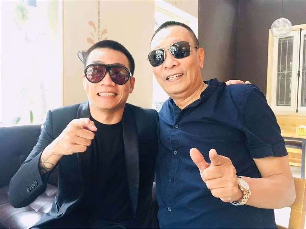 Sau nhiều ngày "truy lùng", cuối cùng Wowy đã gặp được MC Lại Văn Sâm.
