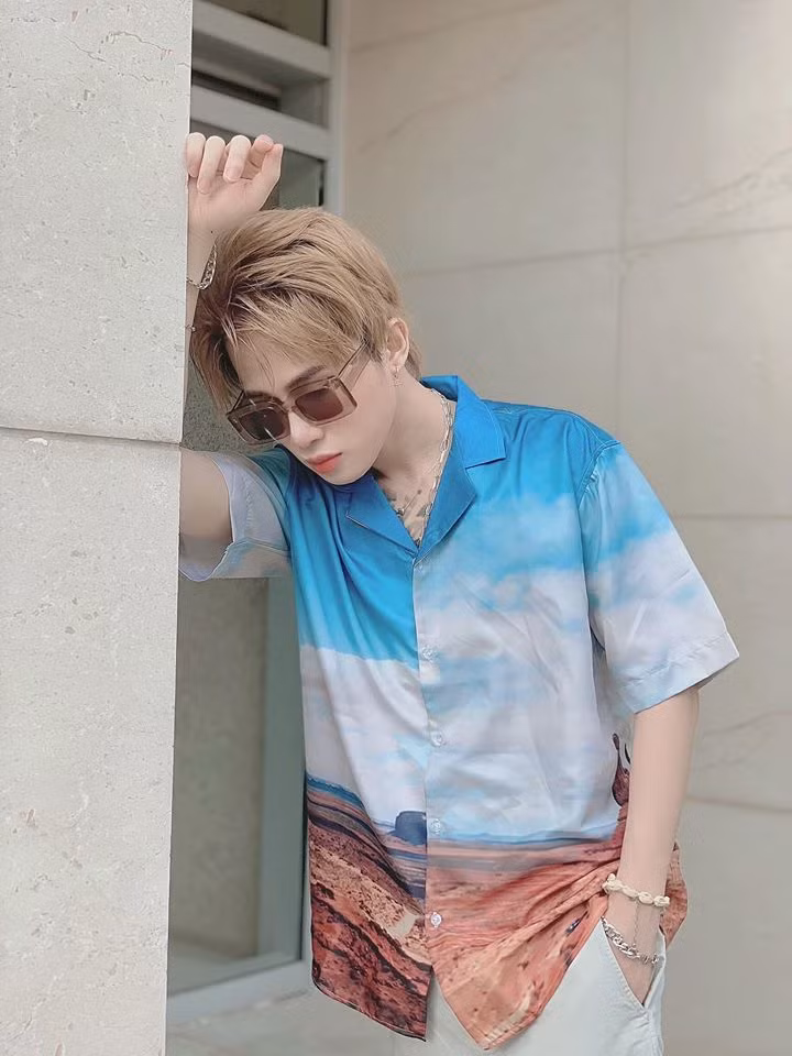Sao Việt ngày 19/7: "Chiều chuộng riết mai mốt không biết có hư không nữa?", Jack trêu người hâm mộ. Từ ngày về công ty mới, Jack ngày càng trau chuốt ngoại hình.