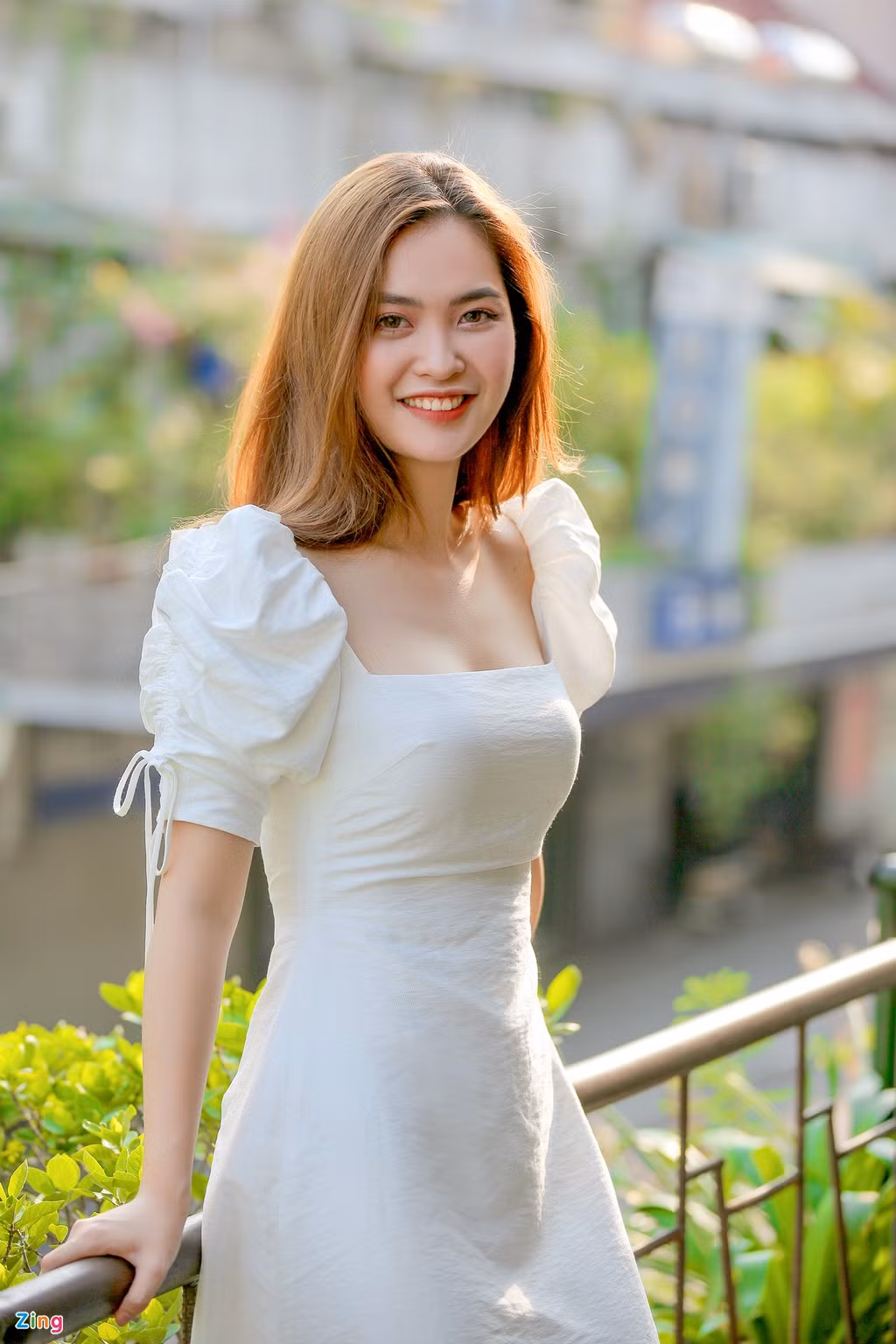 Khi được hỏi việc tập luyện giữ dáng để chuẩn bị cho Hoa hậu Việt Nam, nữ sinh bộc bạch: "Tôi tập gym cùng huấn luyện viên riêng, các bài tập khá nặng. Cơ địa tôi dễ tăng cân nên phải tập đều và ăn kiêng. Khoảng một năm trở lại đây, tôi luôn ăn theo chế độ đặc biệt - cắt gần như hoàn toàn tinh bột và bù lại bằng rau củ quả. Hiện, tôi vẫn cố gắng để có vóc dáng cân đối hơn".
