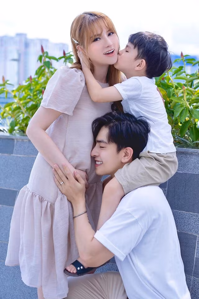 Thu Thuy xac nhan mang bau lan 2: 