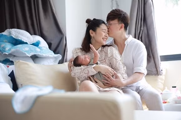 Lúc mới chào đời, con gái Sỹ Luân nặng 3,8kg và đến hiện tại là 5 kg.