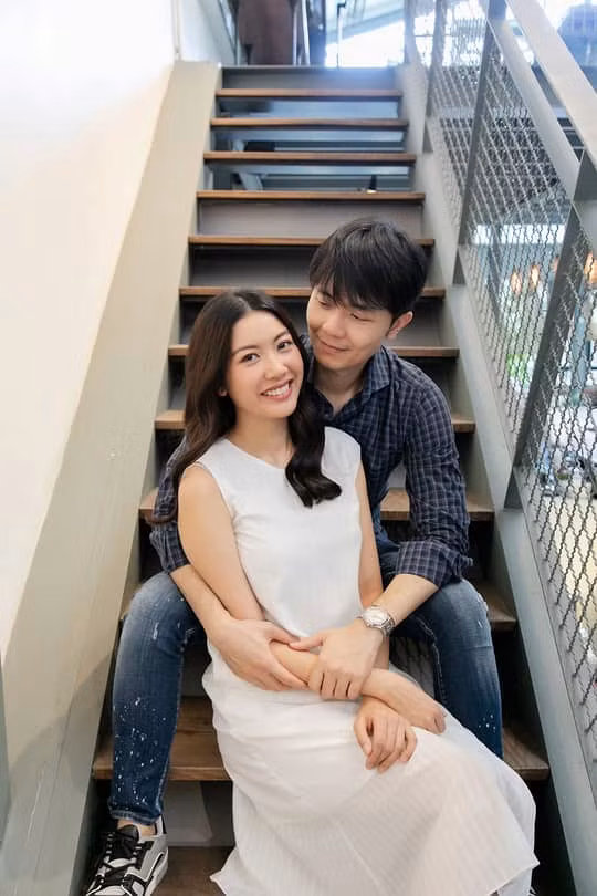 Theo một nguồn tin thân cận của nàng Á hậu cũng xác nhận, Thuý Vân đang mang thai con đầu lòng với doanh nhân Nhật Vũ. Hiện tại, cô đang ở tháng thứ 4 thai kì. Tuy vậy, Thuý Vân vẫn chưa lên tiếng chính thức về nghi vấn này.