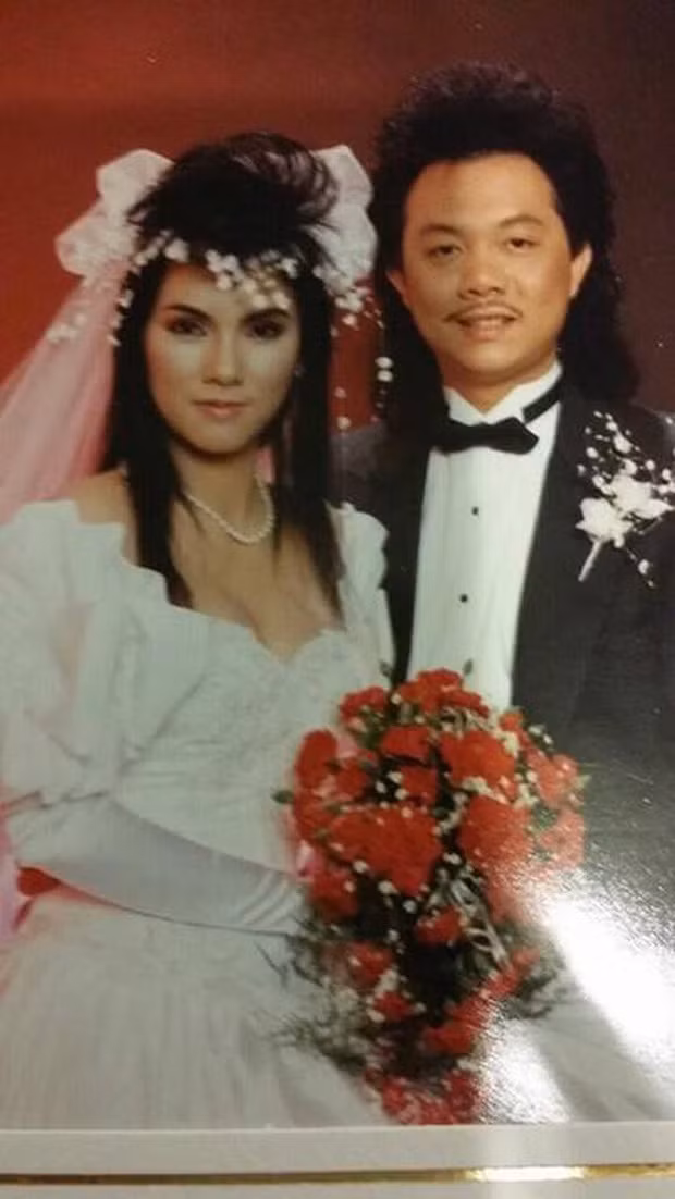 Cả hai nên duyên khi cùng diễn chung trong ban nhạc Chí Tài Brother. Họ kết hôn năm 1987. Tuy nhiên, khi Chí Tài chuyển hướng sang diễn hài, Phương Loan lui về hậu trường để làm hậu phương vững chắc cho chồng. Hiện tại, cô đang định cư tại Mỹ.