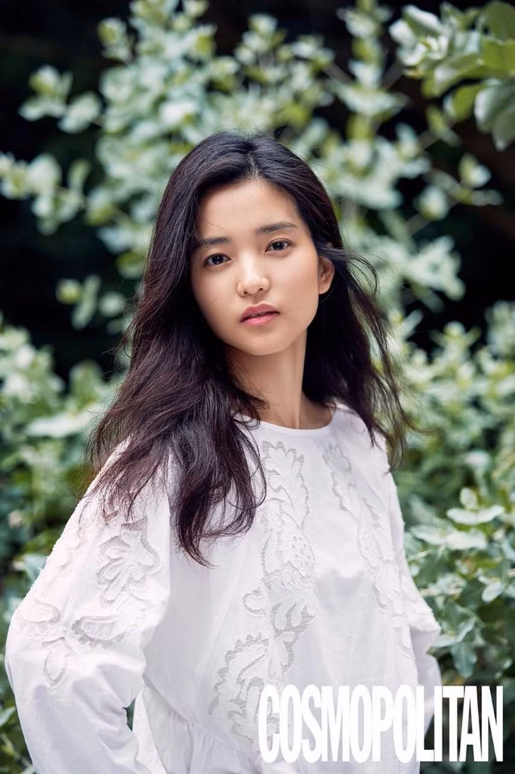 Nhờ điều này, cô được biên kịch Kim Eun Sook trao cho vai diễn tiểu thư Go Ae Shin trong Mr.Sunshine - bộ phim truyền hình được đầu tư tới 40 tỷ won (33,5 triệu USD) cùng sự tham gia của Lee Byung Hun.