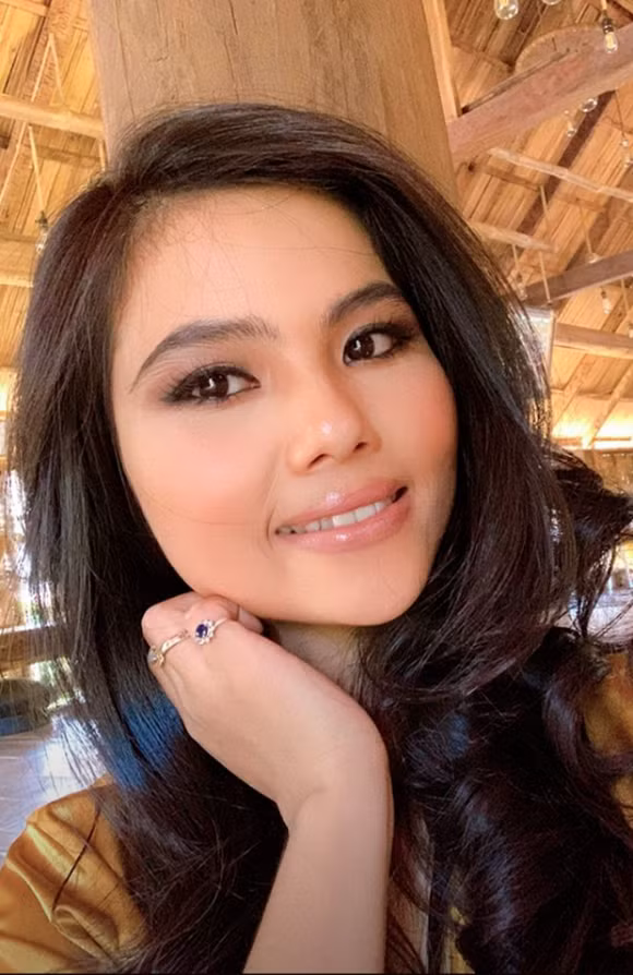 Em gái nàng hậu tên là H’Min Niê, sinh năm 1995 và là con thứ 4 trong gia đình.