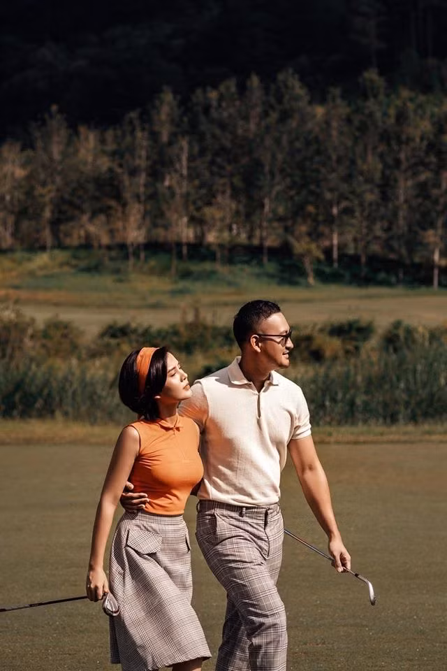 MC Thu Hoài và bạn trai kỷ niệm ngày quen nhau.