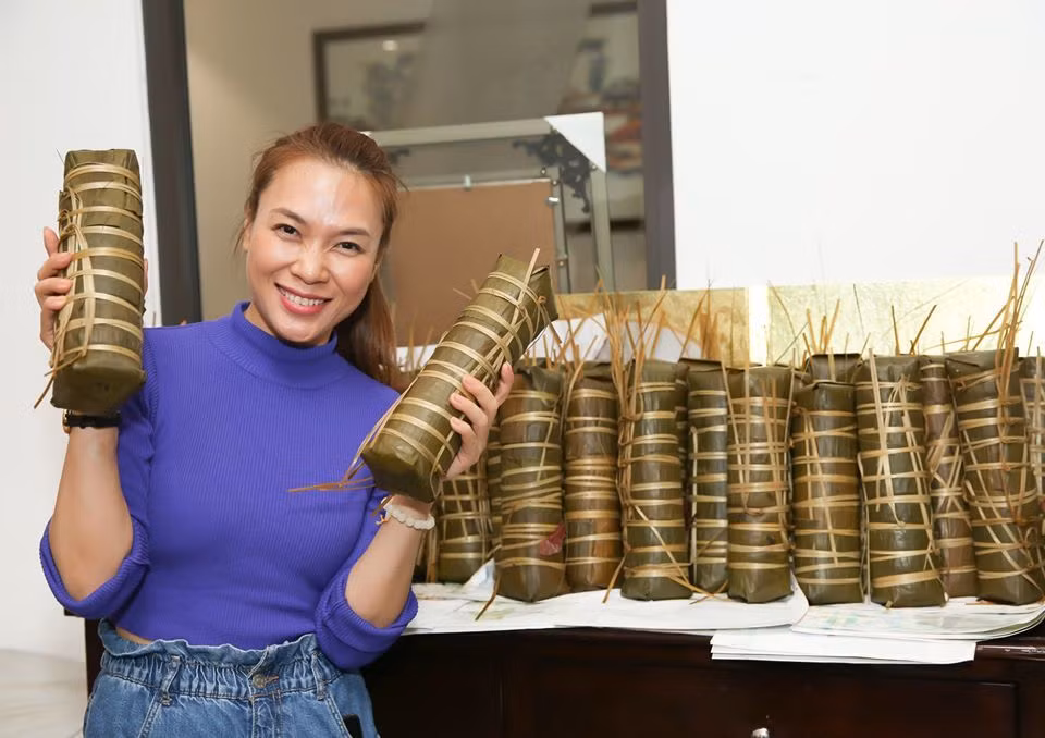 Sau 12 giờ, Mỹ Tâm hoàn thành thành phẩm cuối cùng của mình.