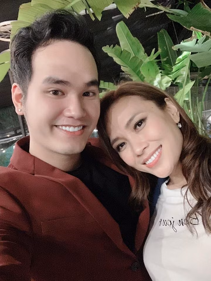 Nam nhạc sĩ chính là người đứng sau một số hit của các ca sĩ như: Mỹ Tâm, Nguyễn Trần Trung Quân, Min, Erik, Trọng Hiếu, Miu Lê, nhóm nhạc Monstar,...