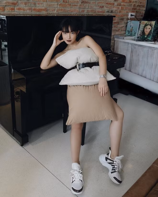 Phía dưới bài đăng của Châu Bùi, nhiều khán giả dành lời khen cho ý tưởng của cô và khẳng định 9X luôn biết cách làm cho bản thân khác biệt.
