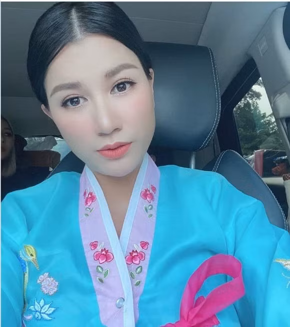 Trang Tran dinh nghi van ran nut tinh cam voi chong Viet kieu