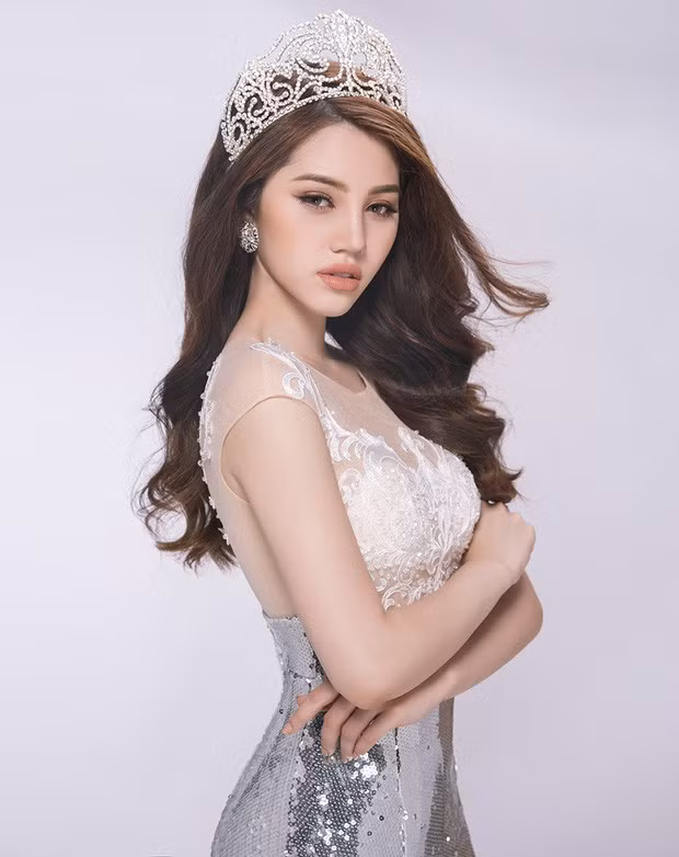Jolie Nguyen duoc cau hon sau khi tuyet vong R.I.P chinh minh?-Hinh-2