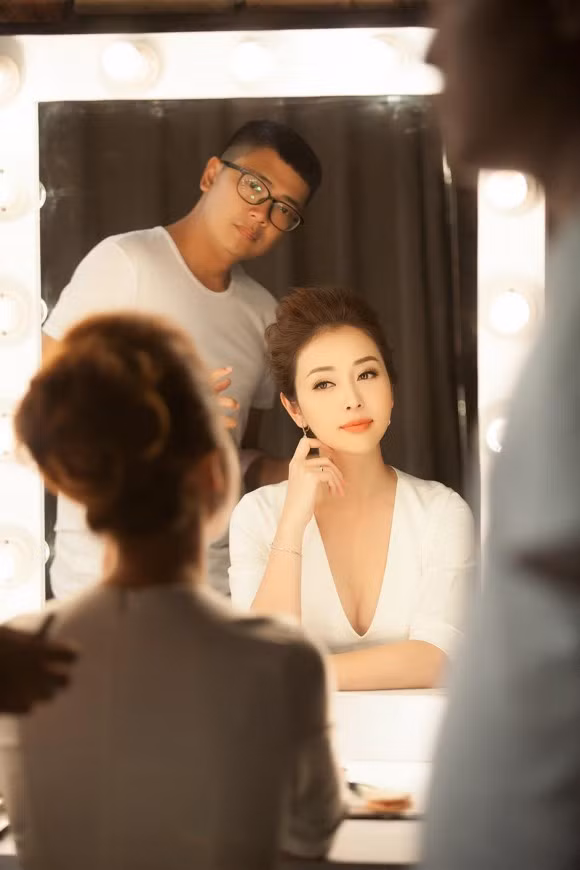 Jennifer Phạm trở lại với công việc khi chưa tròn một tháng sinh con.