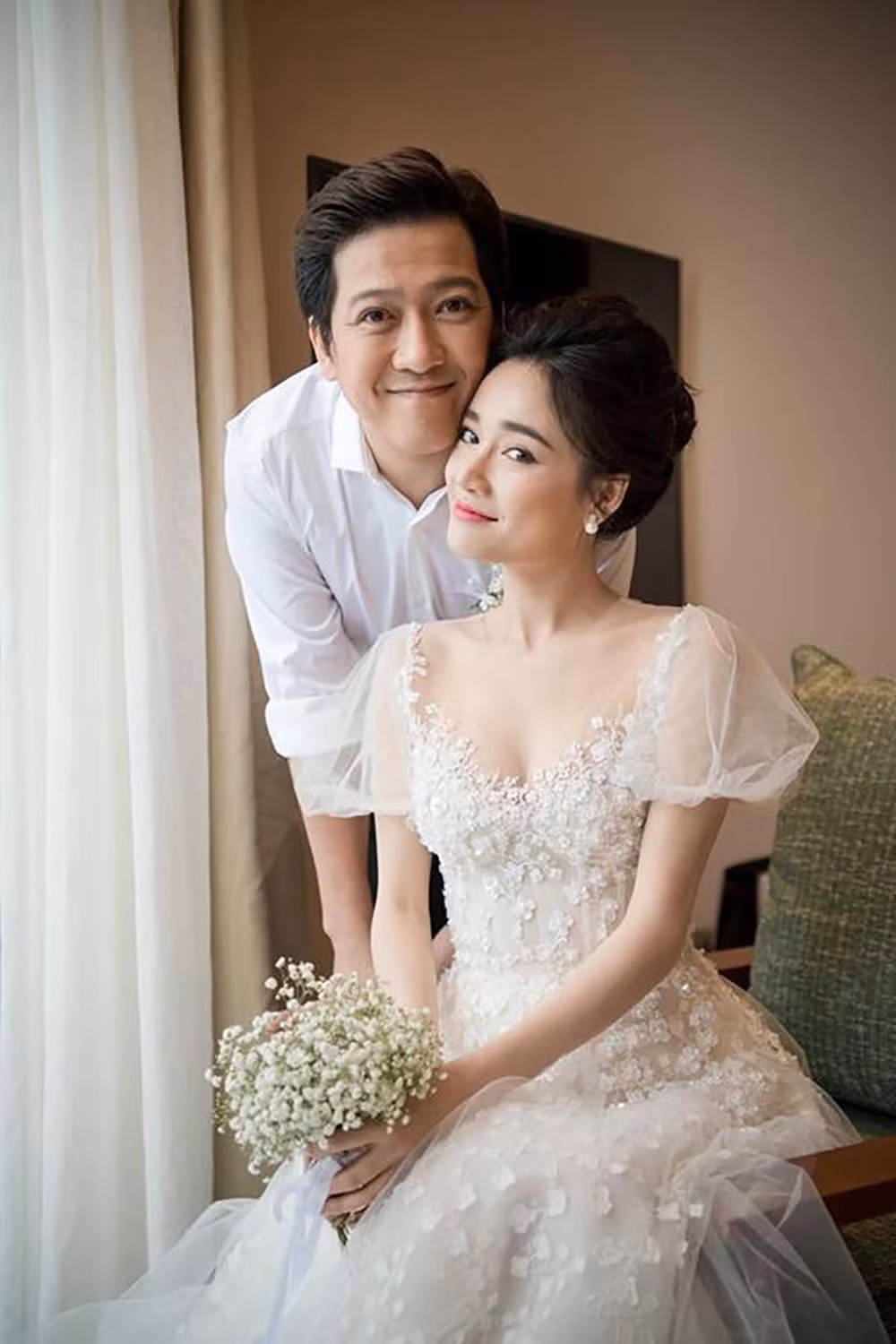 Sau 1 năm kết hôn, cặp đôi đã có với nhau một cô con gái đầu lòng. Cả hai cũng thường xuyên “đốn tim” người hâm mộ bằng những bộ ảnh ngọt ngào, lãng mạn vào những dịp đặc biệt.