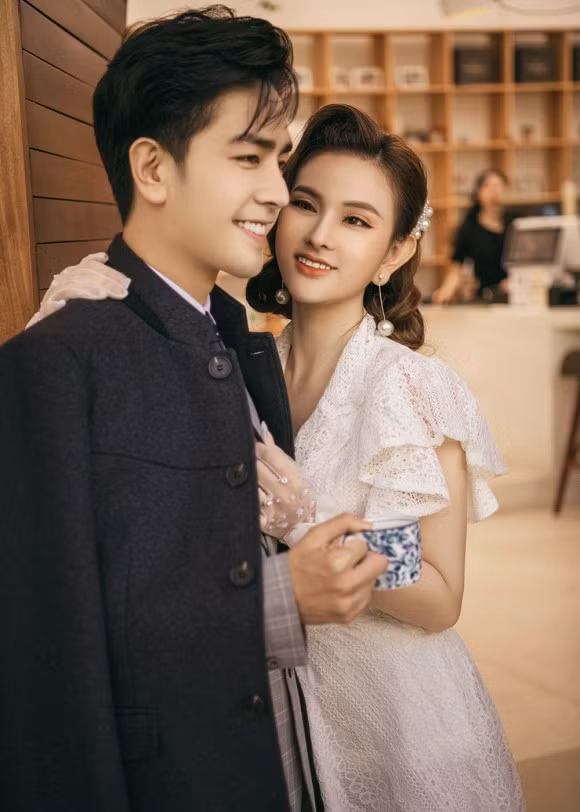 Ro nghi van Thu Thuy mang thai con dau long cho chong tre