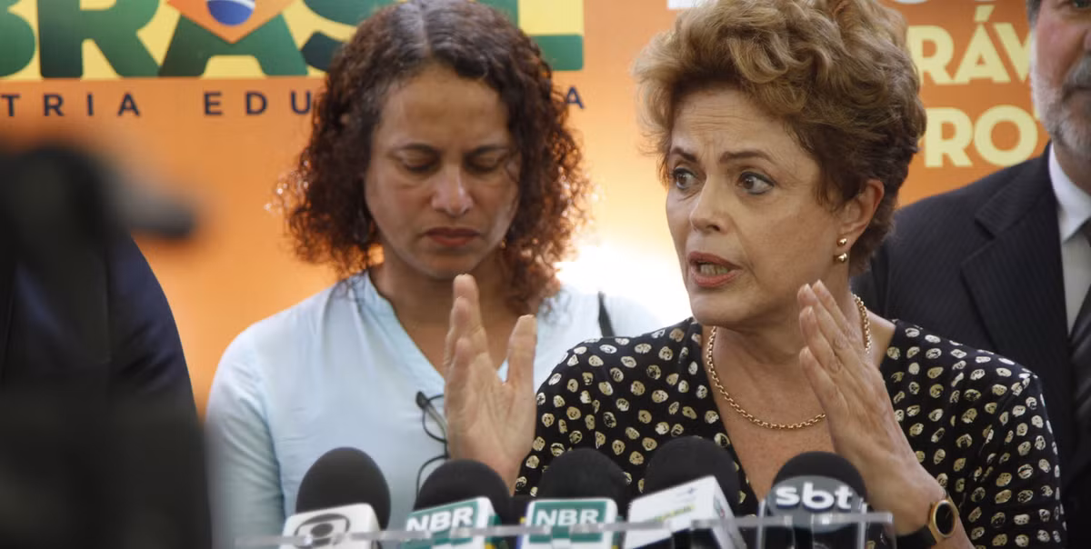 Sự lây lan của virus Zika trong khu vực Nam Mỹ khiến Tổng thống Brazil phải kêu gọi các nước Mỹ La-tinh cùng phát động chiến dịch trên toàn khu vực để phòng trừ dịch bệnh. 