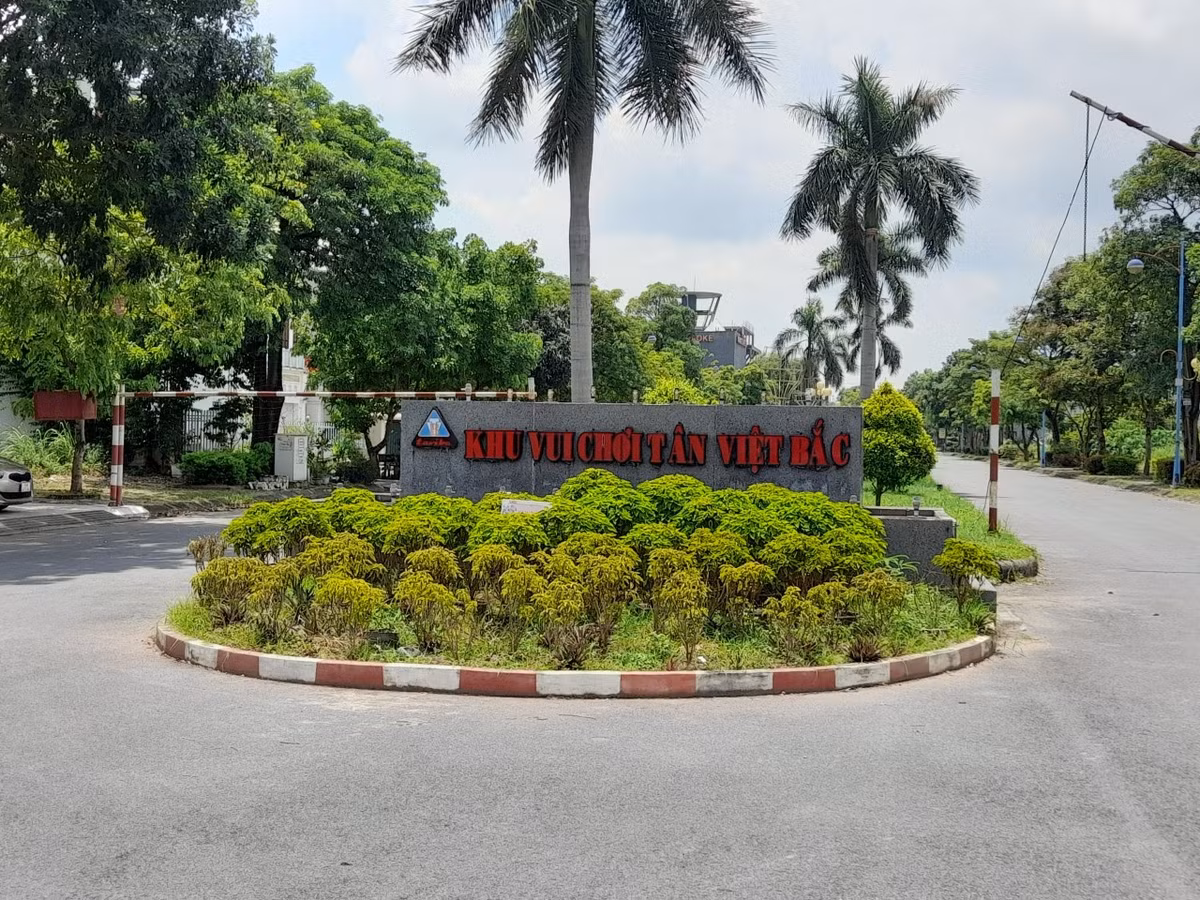 Nguoi dan KDT Tan Viet Bac keu troi vi tien dien: Chu dau tu cung “khoc”-Hinh-2